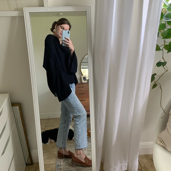 Free people | we the free black balloon sleeve distressed top 🥀 - Picture 5 of 15